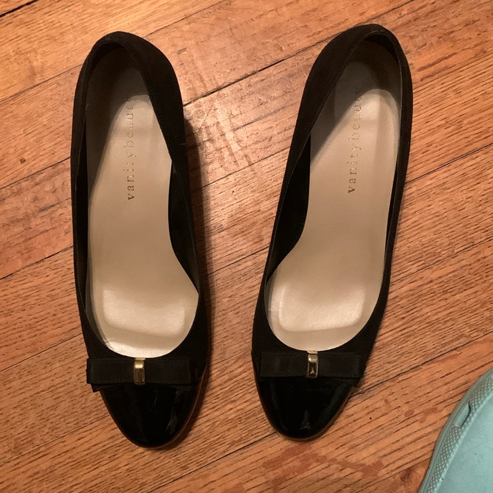 Vanity beauty black pumps from Japan Size 24 1/2 =US size 8-81/2